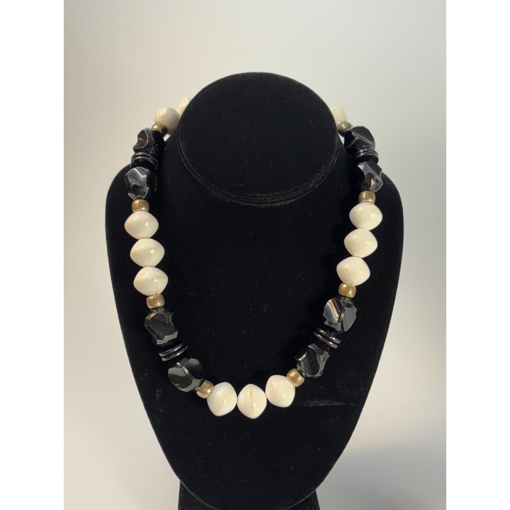 Vintage Jewelry Set Black White Acrylic Beaded Necklace Clip On Earrings‎ Retro